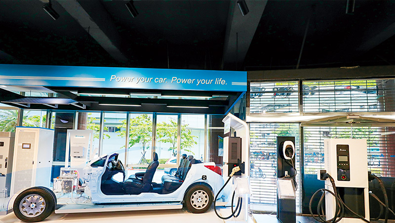 廣達、富邦媒、台泥共同點！台股下個十年危機和機會在軟體、生技、能源