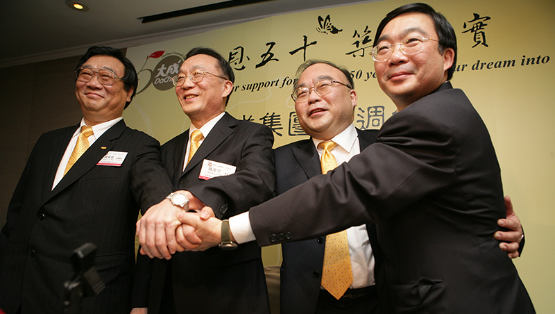 何時啟動接班人計畫最有利？交棒者50歲、接棒者35歲前