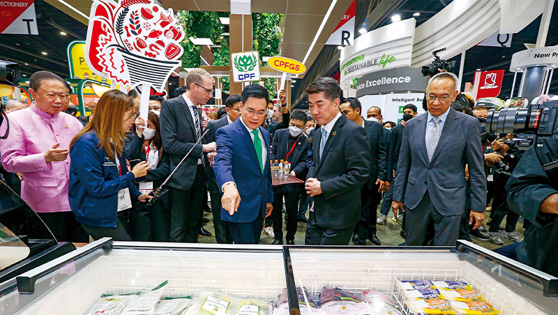 泰首富重押植物肉、Blackpink聯名餅乾賣爆！疫後最大食品展直擊3種吃的價值