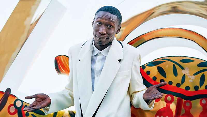 「無言」的奇蹟！他用手剝香蕉，竟狂圈1.6億粉絲成TikToker之王