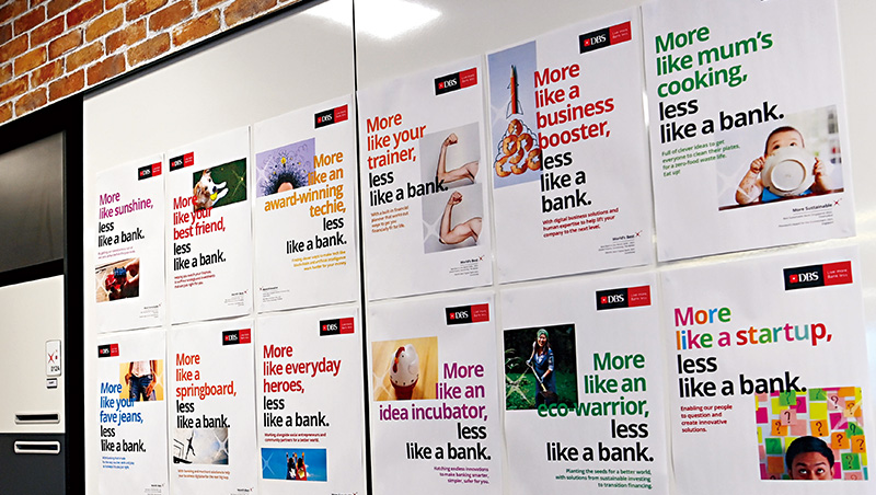 星展數位轉型如何落地？甘道夫計畫帶1.8萬人轉向，還推40+歲限定黑客松 