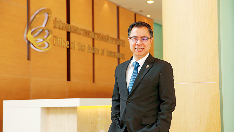 不怕外商打泰商、外國人搶工作，泰國經濟舵手談「零衝突區」投資紅包