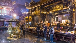 同樣是「傳統的」，traditional與conventional哪裡不同？