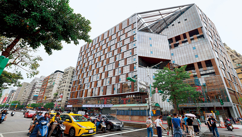 南門市場老攤商回家了　走逛台北最美綠建築菜市場 