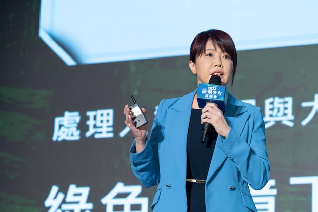 台泥認為能源安全未來會越來越被重視，因此結合水泥與儲能兩大BU的人才，共同推出新的跨域IP「儲能櫃」。