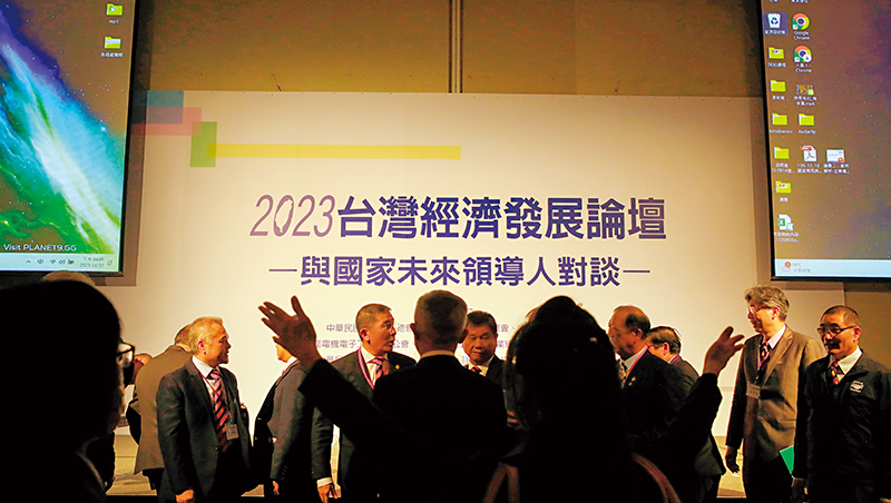 兩岸牌、戰爭牌作用都消退　新經濟選民要的是談判高手