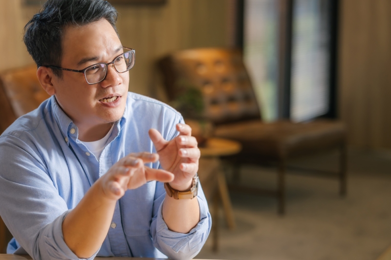 余景宇表示，這套劃世代的人寵烏托邦科主打虛實整合、線上與線下全面互通，無地理疆界或語言限制，宣告終結孤單文明病，並有助解決銀髮族陪伴問題。