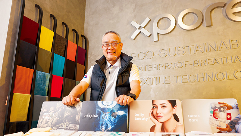 面板材料廠轉做救命醫材　一片紗布讓它不怕低價紅鏈