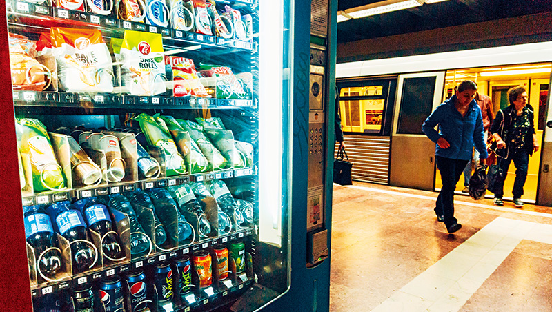 自販機斜槓潮風靡美國　小老闆每月多賺2萬外快