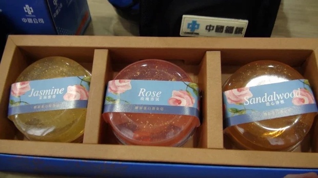 2015年中鋼股東會紀念品「膠原蛋白黃金皂」。