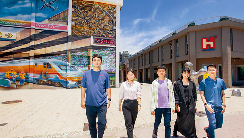 整個高雄是鴻海的AI實驗室！揭劉揚偉攜黃仁勳最新野心