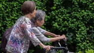 連簽手術同意書的家人都沒有⋯日本7位奶奶組共生公寓，當彼此的生命委託人
