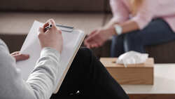 2026免費心理諮商》15-45歲可申請3次！資格、流程、合作機構一次看