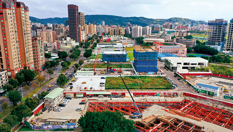 沒降息還收水！房市掀「金龍海嘯」，房價先跌再漲後市分析