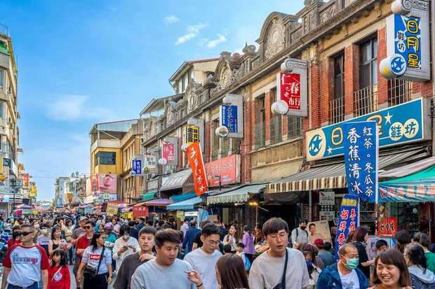 2024高雄愛月熱氣球活動,高雄熱氣球,愛河熱氣球,月世界熱氣球,旗山老街