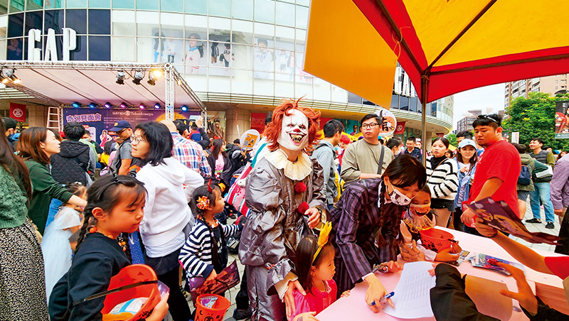 萬聖節、辦桌嗨起來，連寵物都顧！大葉高島屋重回天母龍頭