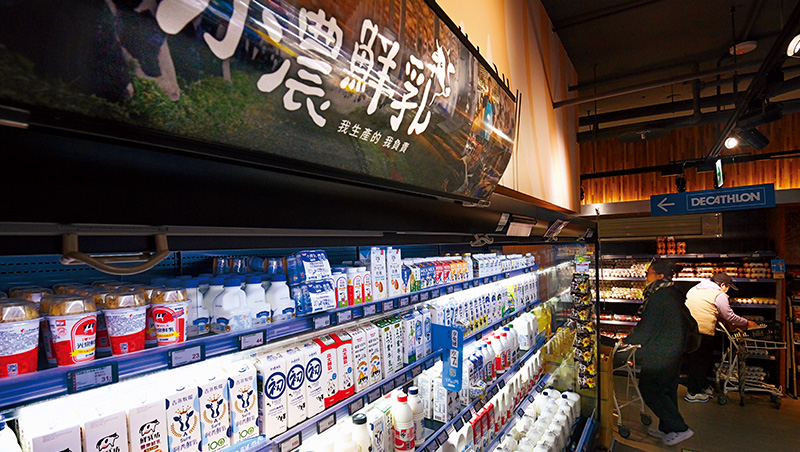 全聯、路易莎業績秘密武器！挺國產、小農鮮奶超吸回頭客