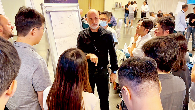 輝達高壓高工時，離職率竟不到3％！黃仁勳「反潮流」為何能成功