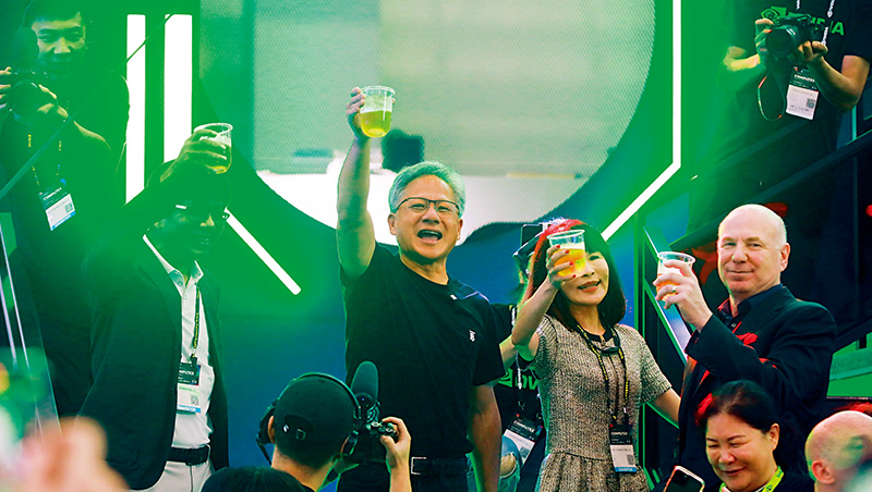 逛夜市、帥皮衣親和形象下的黃仁勳：第二名就是頭號輸家！