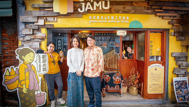 他們用一道菜、一杯茶、一本書，連起30萬印尼移工與台灣人