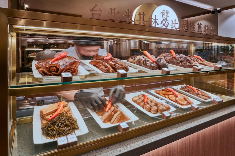 雙月食品社新加坡分店滷味