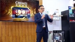 奇美智慧家電華麗登場 消費滿額抽大獎MiniLED天天送！ 智能滾筒洗衣機、魔術變溫電冰箱首發亮相 品牌大使超人氣喜劇演員「賀瓏」大秀RAP 現場互動笑聲不斷