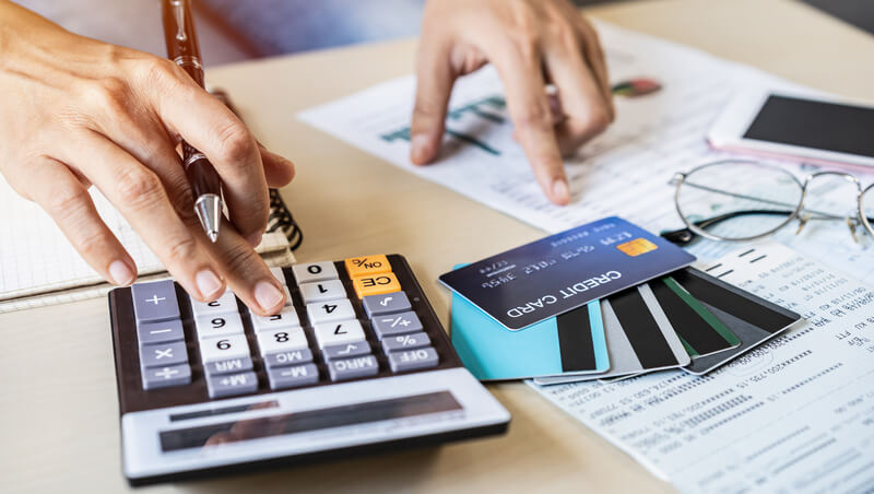2025繳所得稅信用卡攻略》20間銀行分期0利率、回饋優惠一次看