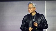 輝達拿下最肥訂單！黃仁勳跟著川普去中東，賣掉哪些晶片？