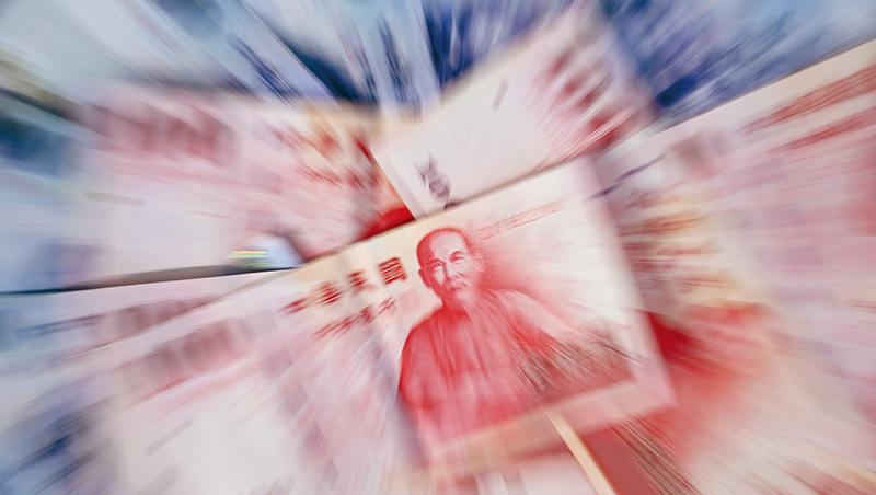 該搶日圓嗎？美元保單該解嗎？關鍵4問把匯率亂流變財富