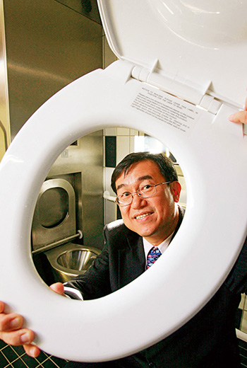 「生命最重要的貨幣是時間！」億萬富翁用馬桶改變世界