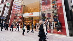 UNIQLO名字原是筆誤？柳井正一句「這樣更酷」，成就全球品牌識別