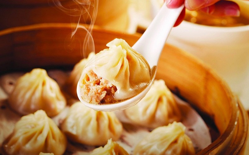 南港lalaport美食