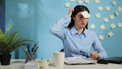 說話一堆「Just」？難怪同事覺得你沒自信、專業力不足