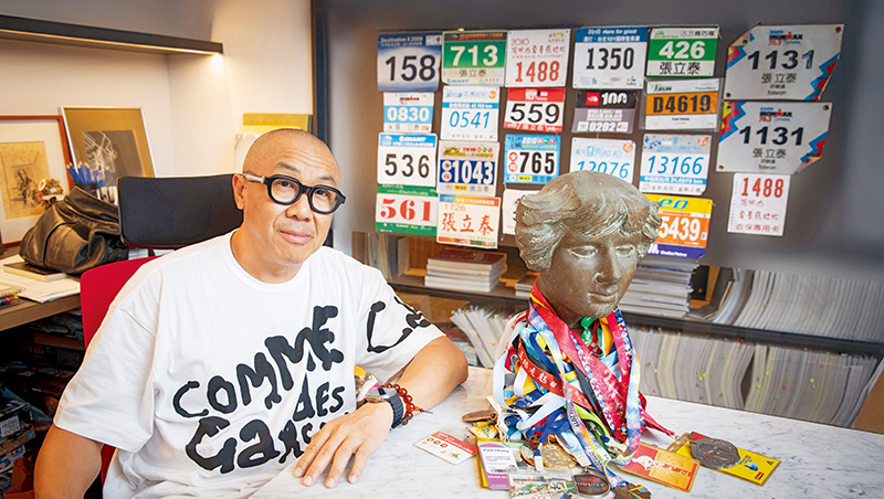 從應酬人生到百場馬拉松　保時捷御用設計師：最難的一步是停下來