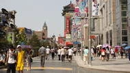 降價打折也沒人來！中國五星飯店受通縮衝擊，急求生路：改街頭擺攤賣食物