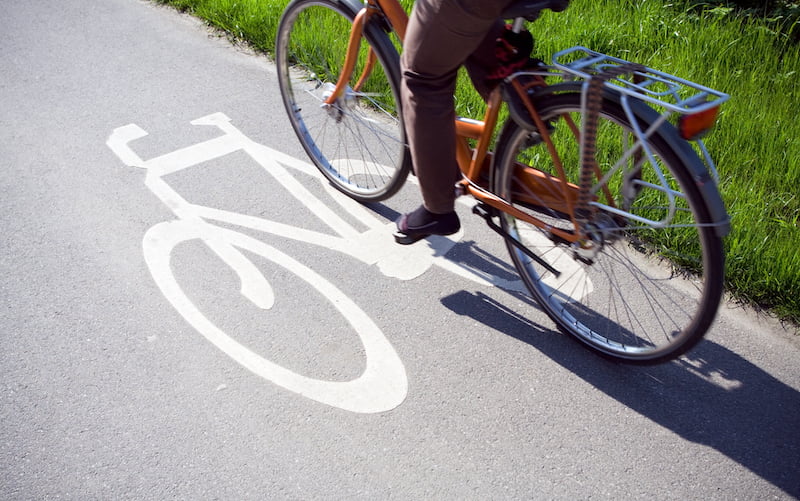 中等強度連續有氧（Zone 2／快走、慢跑、騎車、游泳）