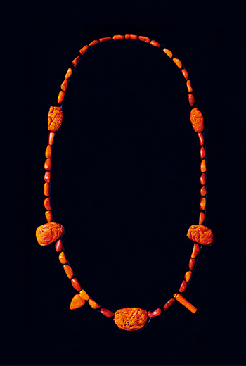 清宮、藏傳、加勒比海　一窺楊平世的琥珀藏寶圖