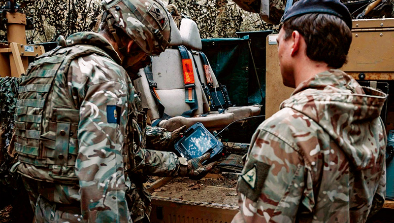 全球參展，百大軍工業者7成是客戶！它的強固型電腦裝進軍艦