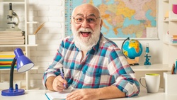 教書卅年，退休那天有300位學生來祝賀！他只堅持一件事，卻讓人一生難忘