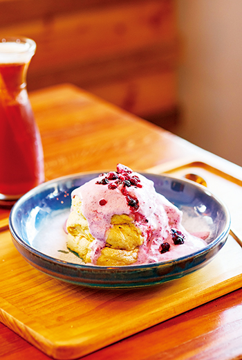 挑戰米食新玩法　返鄉青年把池上米變甜點與烈酒