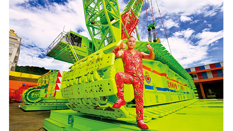 搬艾司摩爾曝光機！從921救到光復鄉，吊車大王愛救災竟幫他稱霸竹科