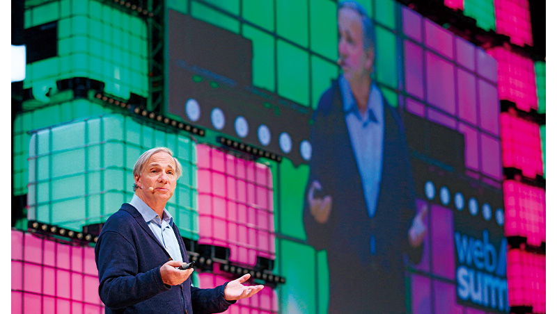 達利歐示警「美國慘了」！ 對沖大師買進比特幣、黃金背後