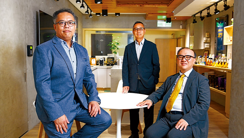 從市場邊緣人到伺服器黑馬，永擎撿大咖不要的機會股價破450