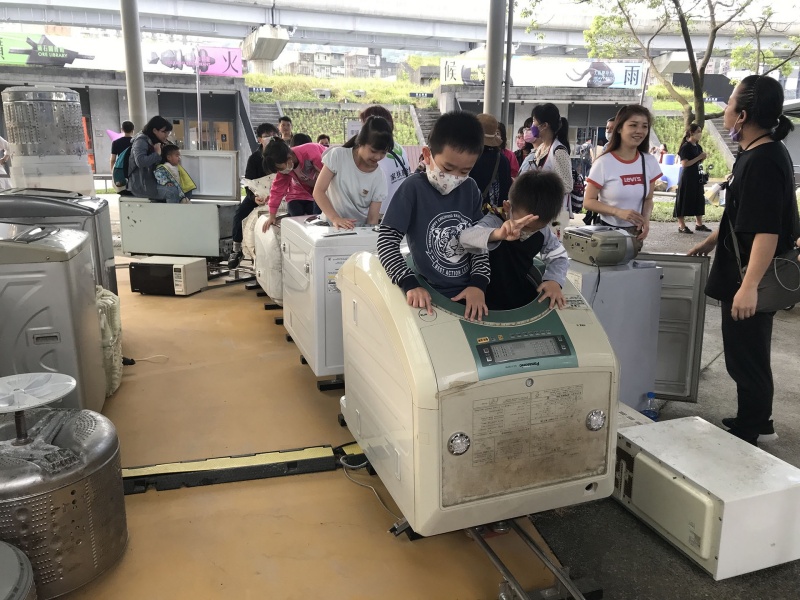 《運轉生活的終點站—小火車》