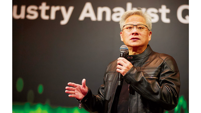 輝達投資OpenAI、甲骨文搶雲端大單，揭「AI金三角」結盟新戰局