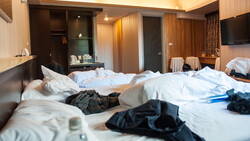 旅宿業開放移工！房務、清潔、櫃檯、餐飲4職類可聘，預計「此時」上路