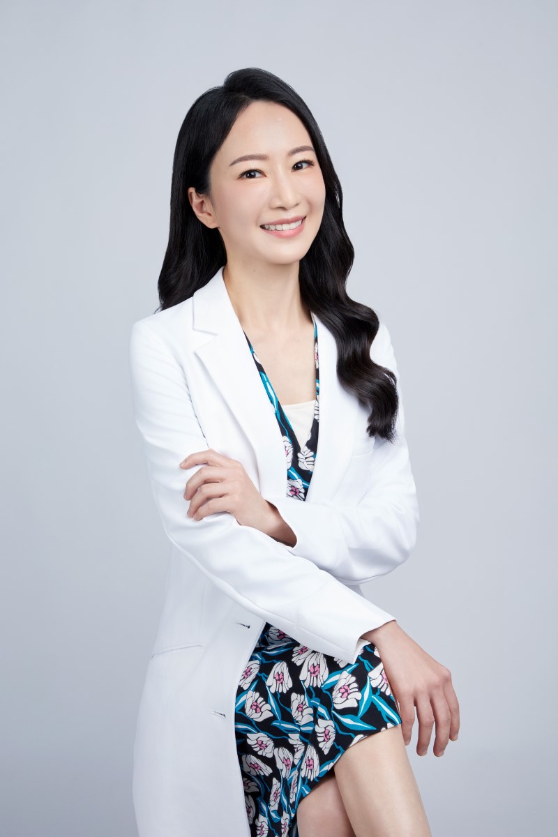 陳詠婷醫師指出，透過三階段治療計劃， 能夠有效協助顧客恢復原本的髮量，讓髮量困擾不再成為問題。