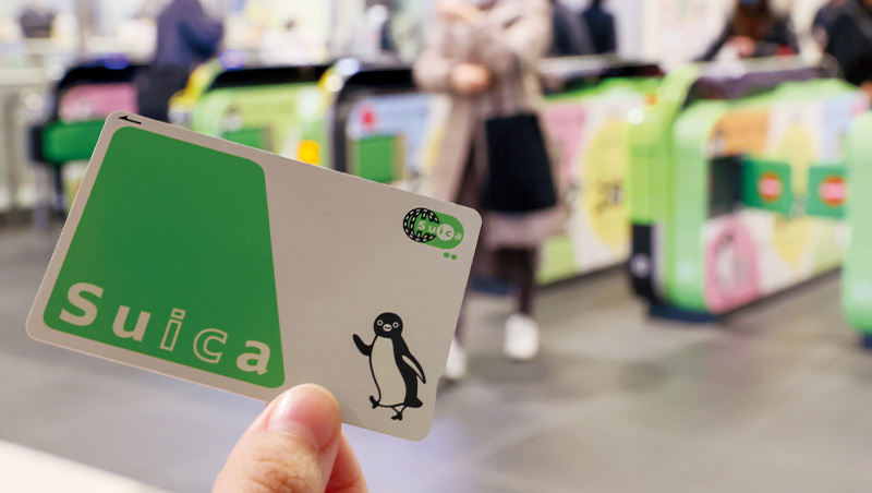 25年吉祥物「退休」幕後，日本JR雙雄卡位新支付戰