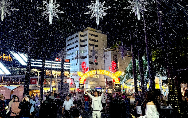 聖誕大道飄雪體驗