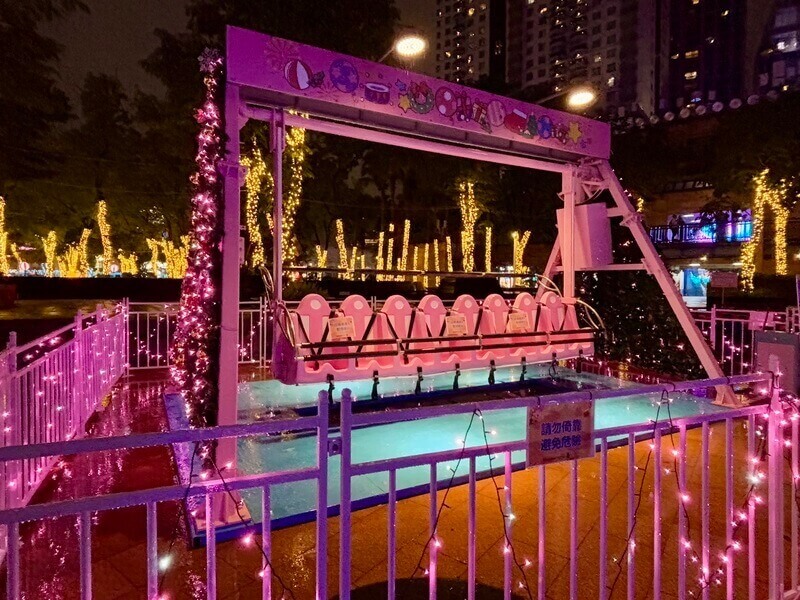 2025新北耶誕城遊樂設施：飛天魔法椅